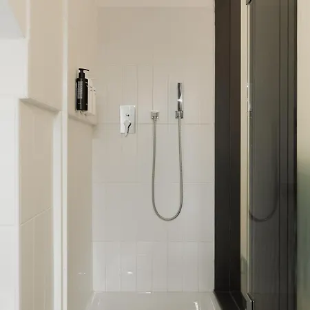 The Architect - Exclusive Loft In Ponterosso דירה טריאסטה