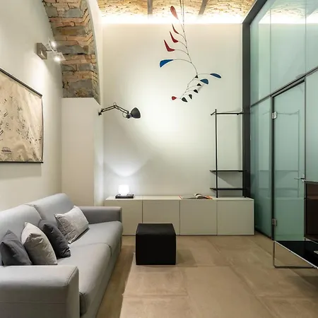 The Architect - Exclusive Loft In Ponterosso *