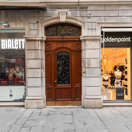 The Architect - Exclusive Loft In Ponterosso דירה *